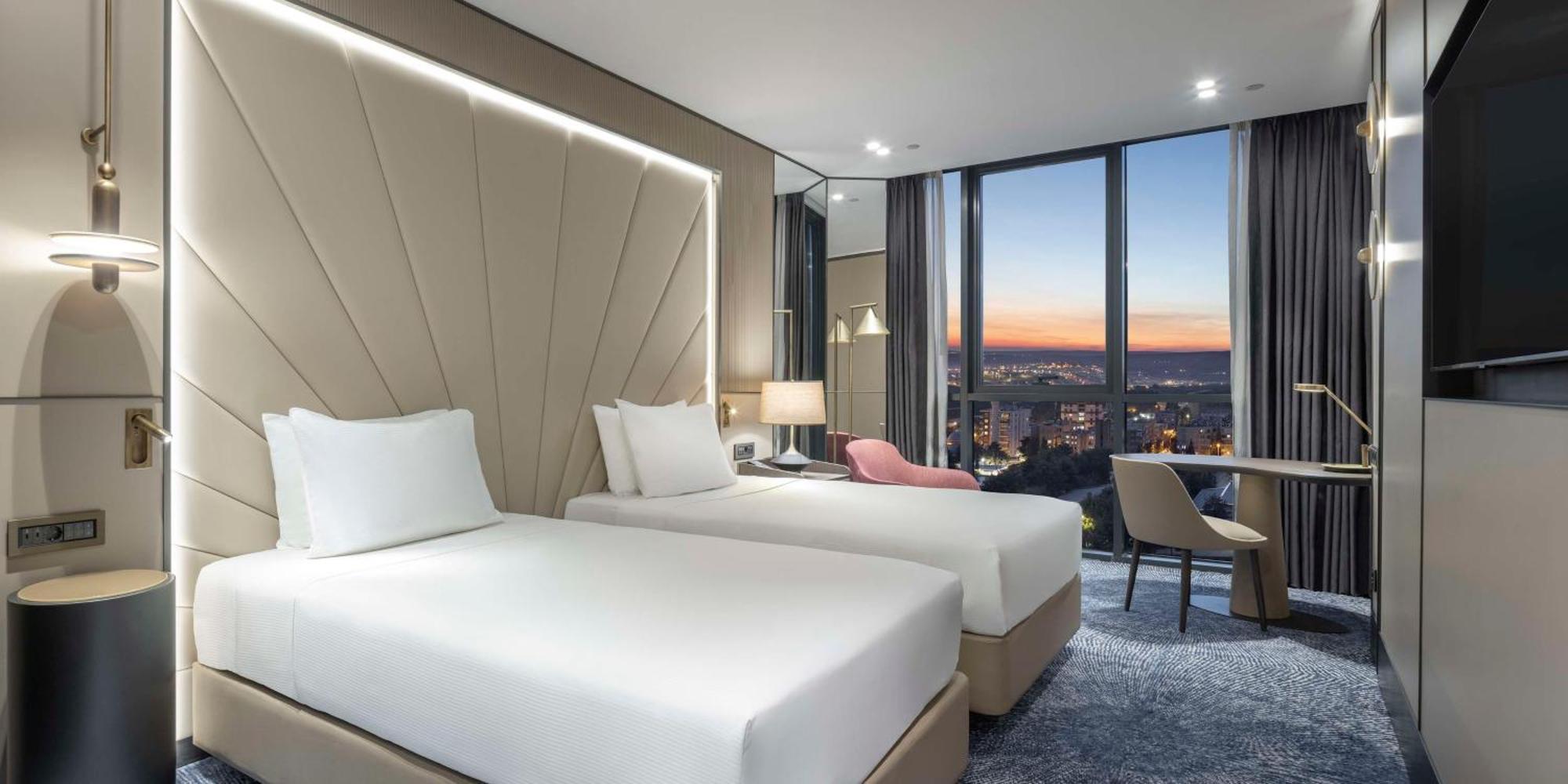 فندق Doubletree By Hilton سانليورفا المظهر الخارجي الصورة