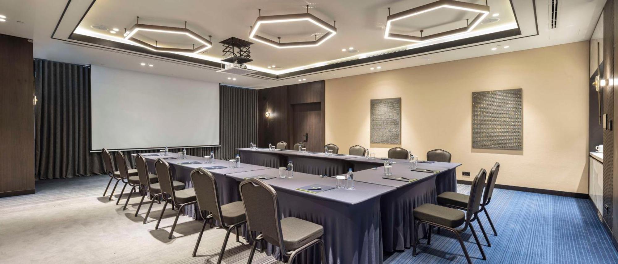 فندق Doubletree By Hilton سانليورفا المظهر الخارجي الصورة