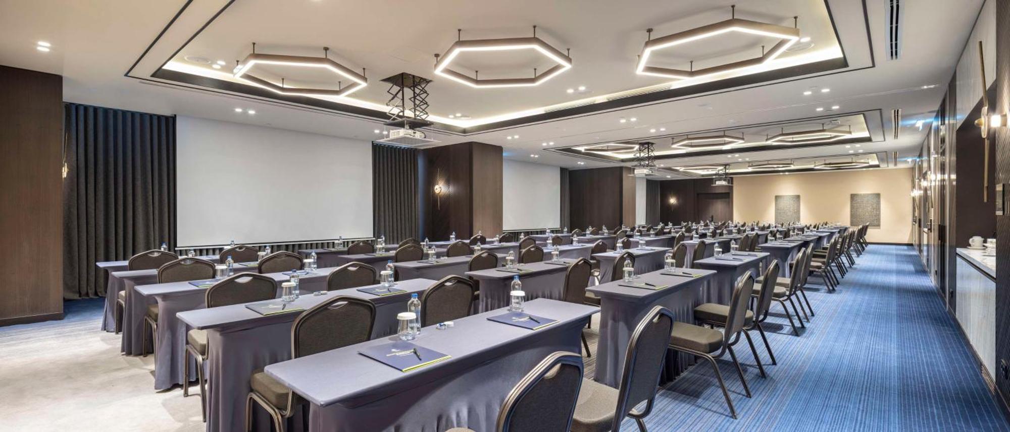 فندق Doubletree By Hilton سانليورفا المظهر الخارجي الصورة